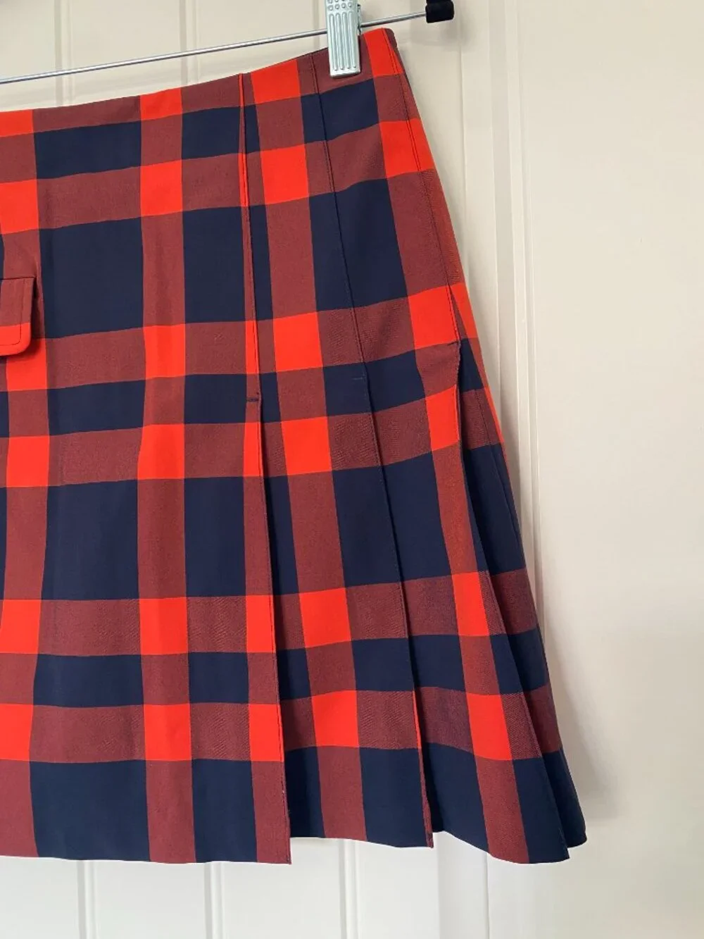 Tory Sport | Plaid Golf Skort in Red/Navy